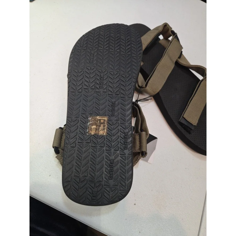 WateLves Men's Sport Sandals EU 43 US 10 Olive Adjustable Outdoor Beach NWT‎